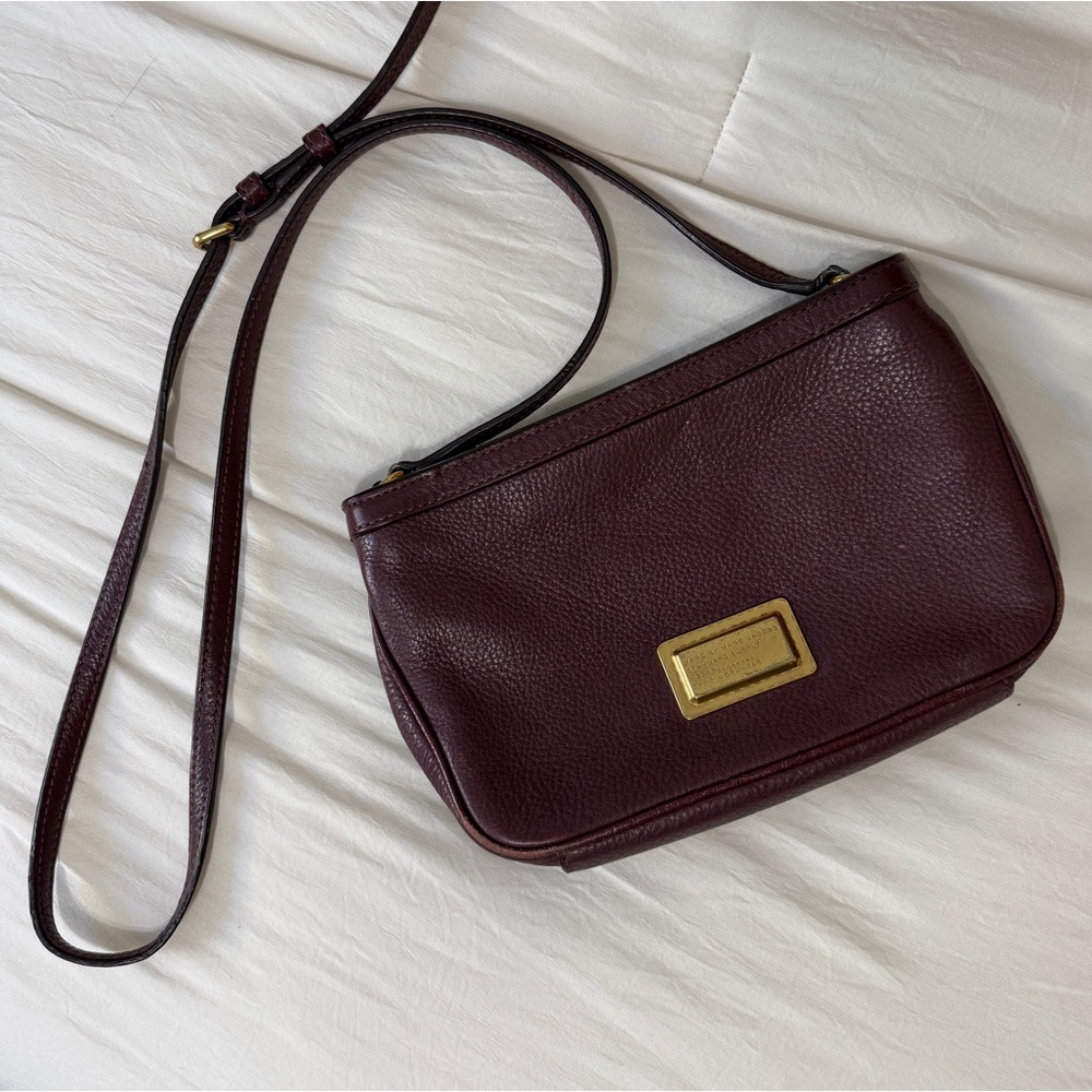MARC JACOBS 100% Pebbled Leather Eggplant Purple Crossbody Purse Small
